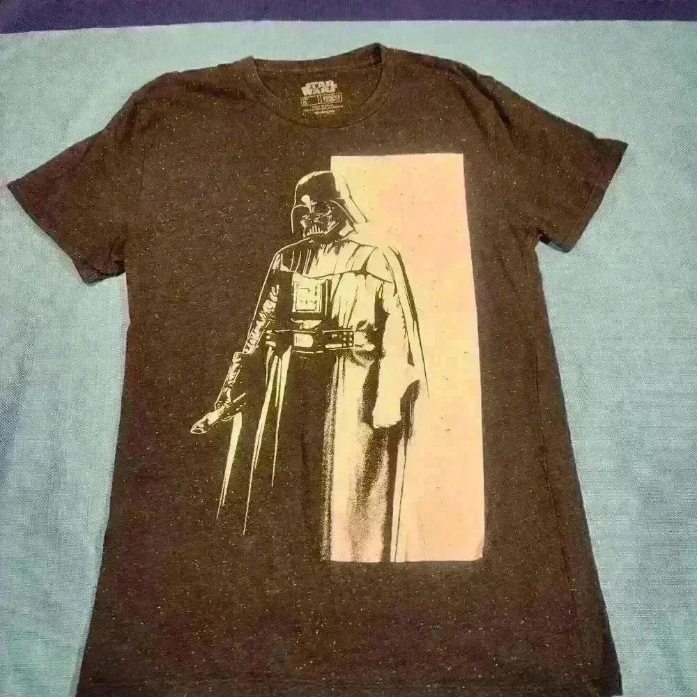 Star Wars Darth Vader Fifth Sun T-Shirt - Size Small
